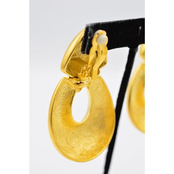 Givenchy Vintage Huge Clip On Earrings Brushed Gold Chunky Signed NOS 1980s BinX - Picture 9 of 12